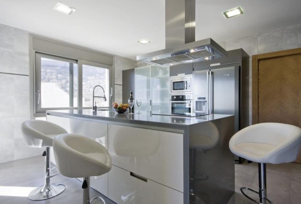 5 bedroom Villa for sale in Calpe / Calp with pool - € 750,000 (Ref: 10043954)