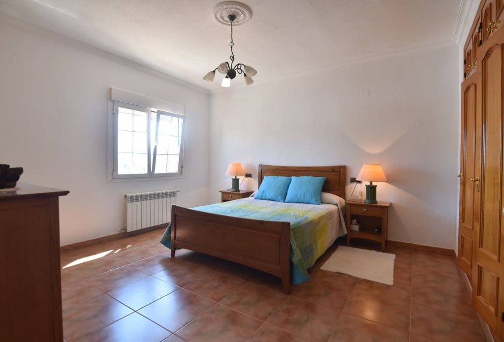 5 Zimmer Villa zu verkaufen in Calpe / Calp mit Pool - 720.000 € (Ref: 10043955)