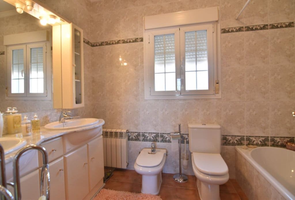 5 Zimmer Villa zu verkaufen in Calpe / Calp mit Pool - 720.000 € (Ref: 10043955)