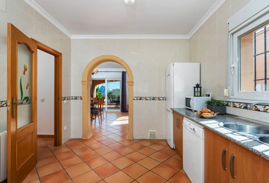 4 sovrum Villa till salu i Calpe / Calp med pool - 665 000 € (Ref: 10043958)