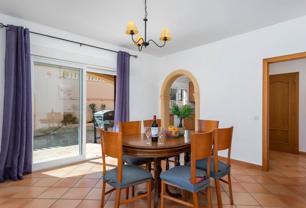 4 sovrum Villa till salu i Calpe / Calp med pool - 665 000 € (Ref: 10043958)