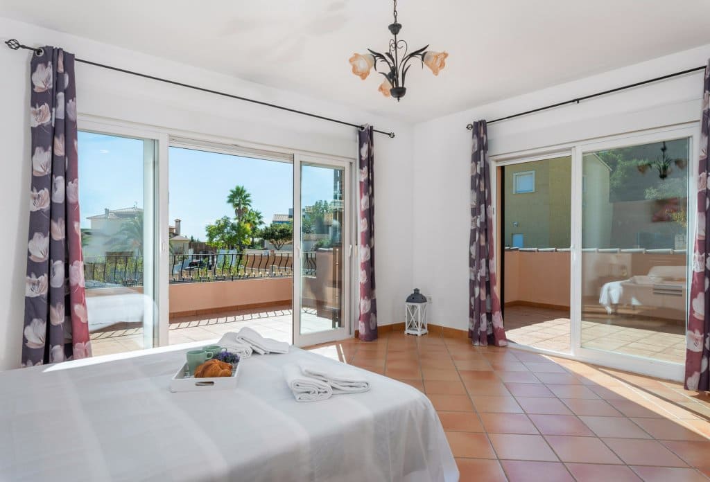 4 sovrum Villa till salu i Calpe / Calp med pool - 665 000 € (Ref: 10043958)