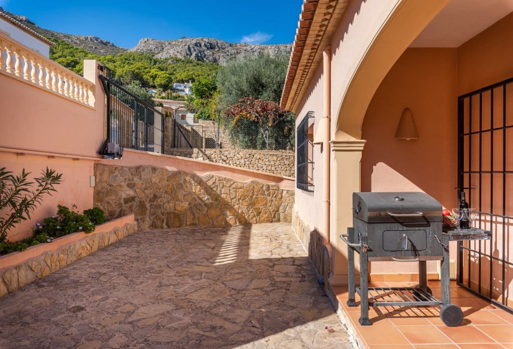 4 sovrum Villa till salu i Calpe / Calp med pool - 665 000 € (Ref: 10043958)