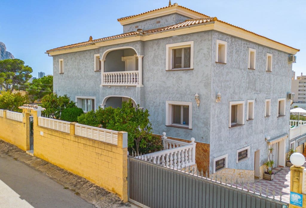 8 makuuhuone Huvila myytävänä paikassa Calpe / Calp mukana uima-altaan - 850 000 € (Ref: 10043959)
