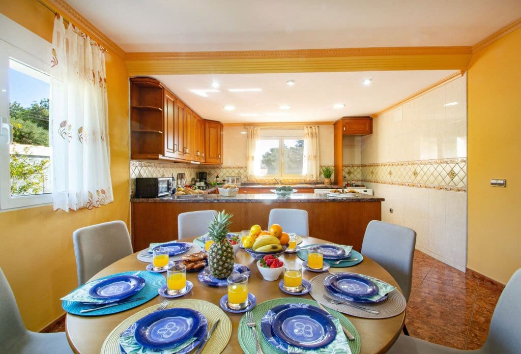 8 makuuhuone Huvila myytävänä paikassa Calpe / Calp mukana uima-altaan - 850 000 € (Ref: 10043959)