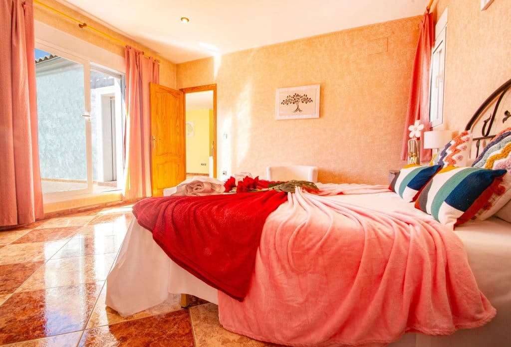 8 makuuhuone Huvila myytävänä paikassa Calpe / Calp mukana uima-altaan - 850 000 € (Ref: 10043959)