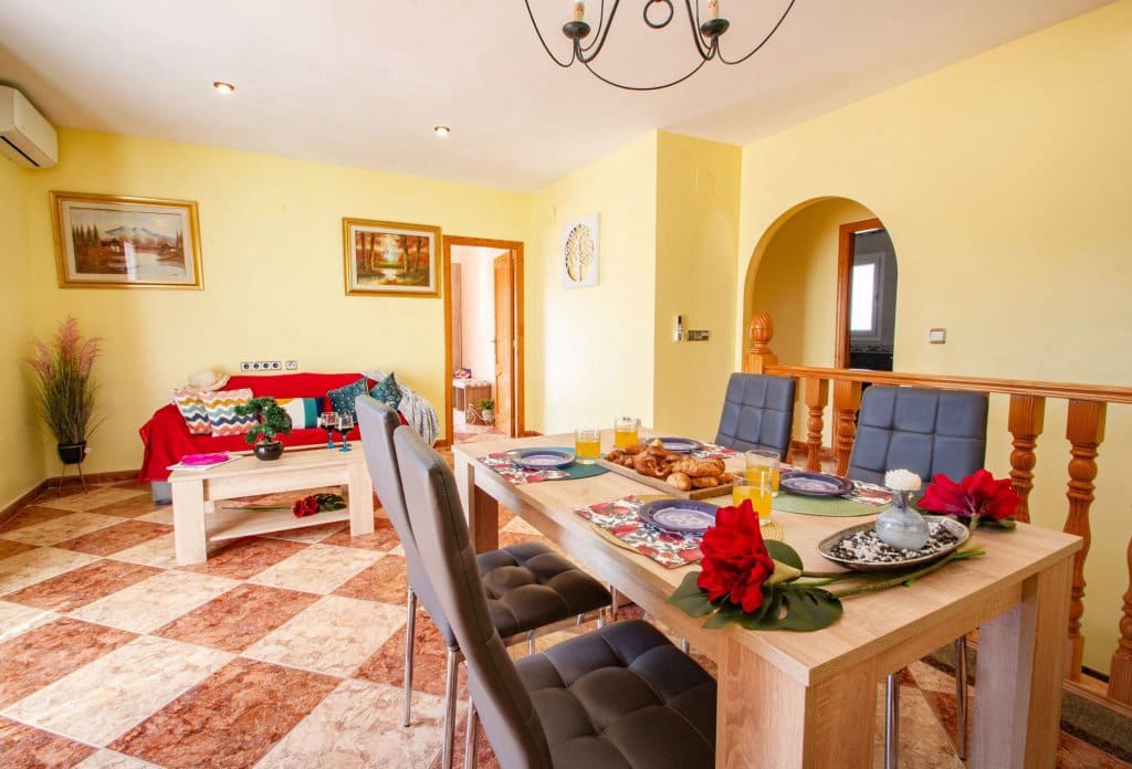 8 makuuhuone Huvila myytävänä paikassa Calpe / Calp mukana uima-altaan - 850 000 € (Ref: 10043959)