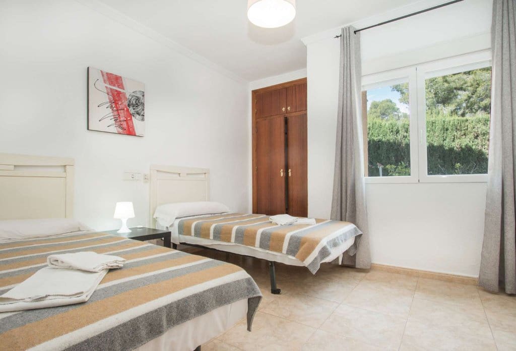 12 makuuhuone Huvila myytävänä paikassa Calpe / Calp mukana uima-altaan - 1 260 000 € (Ref: 10043960)