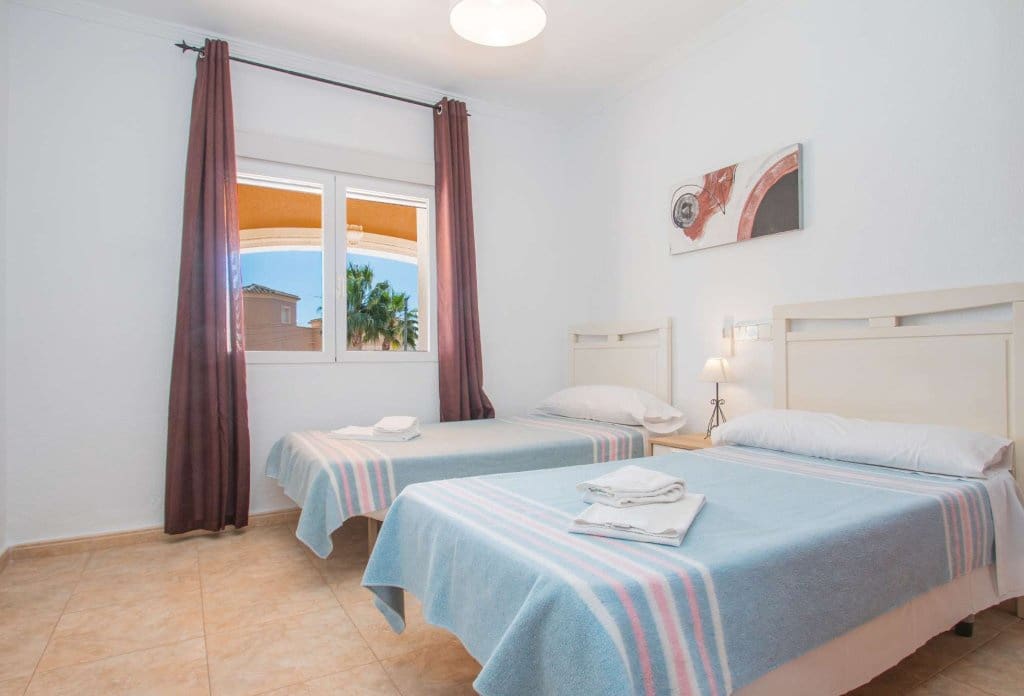 12 makuuhuone Huvila myytävänä paikassa Calpe / Calp mukana uima-altaan - 1 260 000 € (Ref: 10043960)