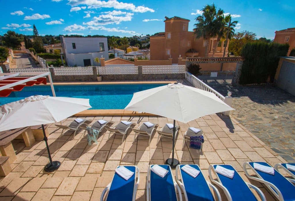 12 makuuhuone Huvila myytävänä paikassa Calpe / Calp mukana uima-altaan - 1 260 000 € (Ref: 10043960)