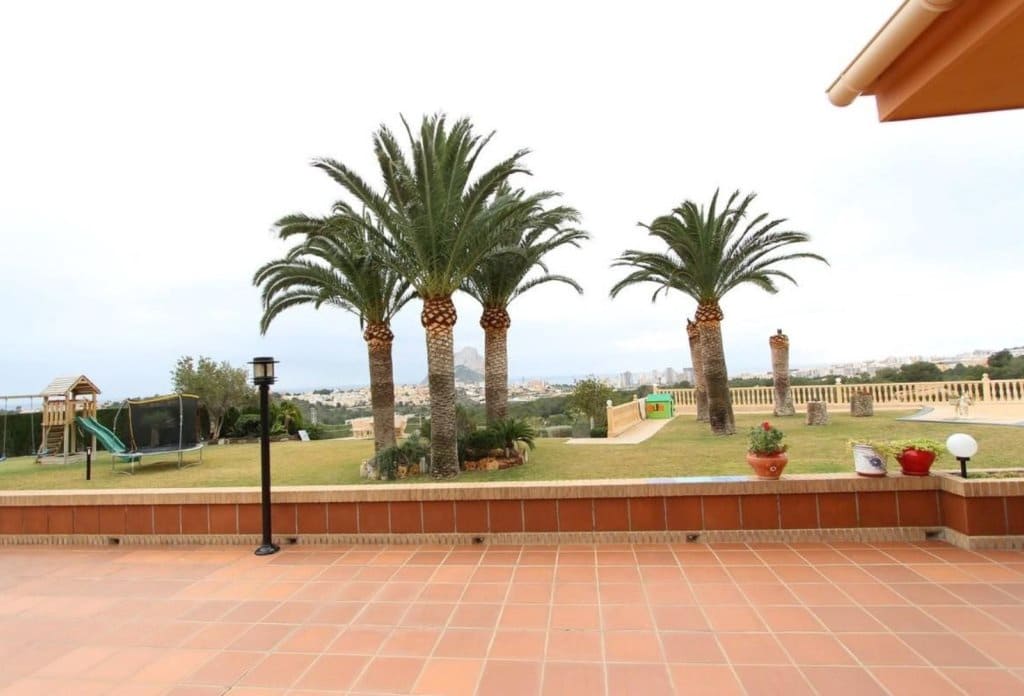 5 makuuhuone Huvila myytävänä paikassa Calpe / Calp mukana uima-altaan - 2 200 000 € (Ref: 10043970)