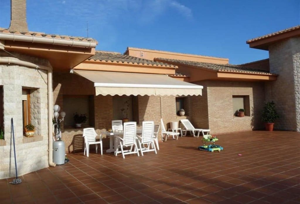 5 makuuhuone Huvila myytävänä paikassa Calpe / Calp mukana uima-altaan - 2 200 000 € (Ref: 10043970)