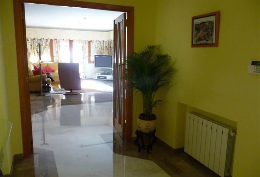 5 makuuhuone Huvila myytävänä paikassa Calpe / Calp mukana uima-altaan - 2 200 000 € (Ref: 10043970)