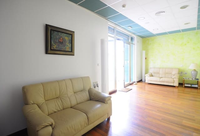 9 sovrum Kommersiell till salu i Pueblo, Calpe / Calp - 450 000 € (Ref: 10043978)