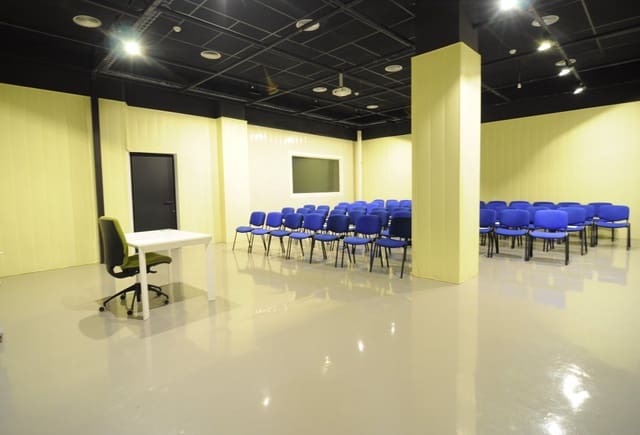 9 sovrum Kommersiell till salu i Pueblo, Calpe / Calp - 450 000 € (Ref: 10043978)