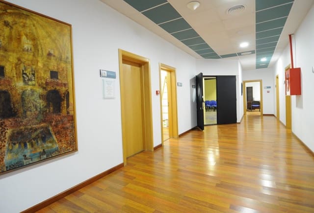 9 sovrum Kommersiell till salu i Pueblo, Calpe / Calp - 450 000 € (Ref: 10043978)