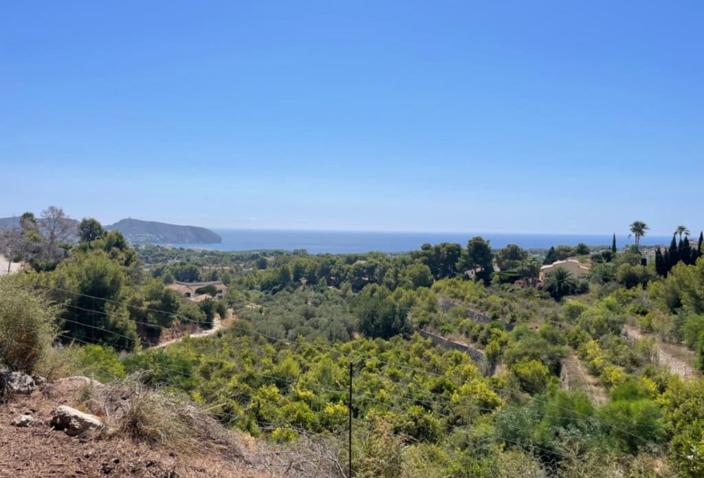 Ubebygd land til salgs i Moraira - € 840 000 (Ref: 10043987)