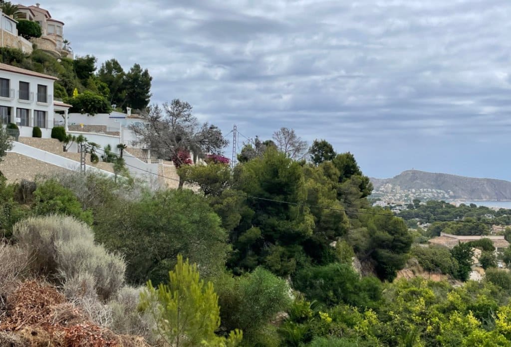 Ubebygd land til salgs i Moraira - € 840 000 (Ref: 10043987)