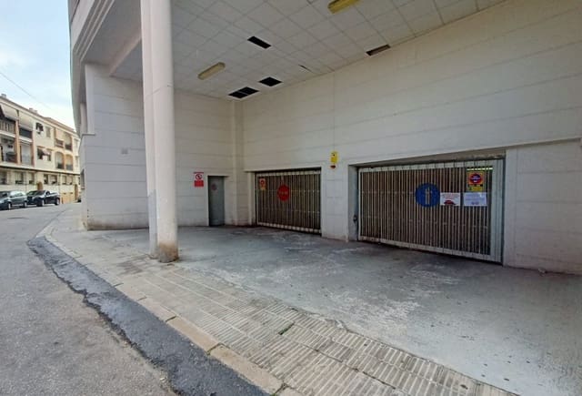 Garagem para venda em Pueblo, Calpe / Calp - 20 000 € (Ref: 10043999)