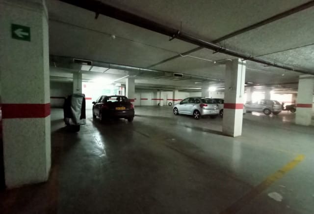 Garagem para venda em Pueblo, Calpe / Calp - 20 000 € (Ref: 10043999)