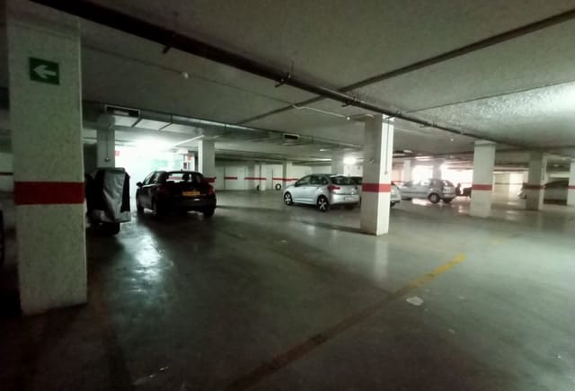 Garagem para venda em Pueblo, Calpe / Calp - 20 000 € (Ref: 10043999)