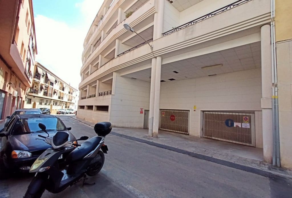 Garagem para venda em Calpe / Calp - 20 000 € (Ref: 10043999)