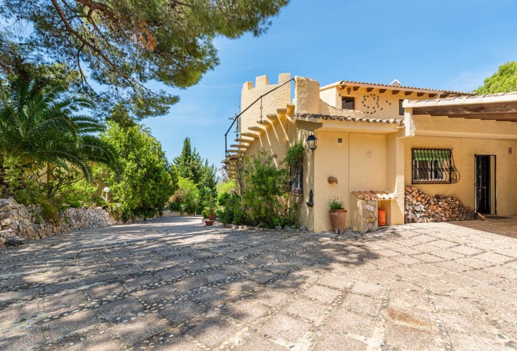 5 chambre Villa/Maison à vendre à Altea avec piscine - 1 590 000 € (Ref: 10044001)