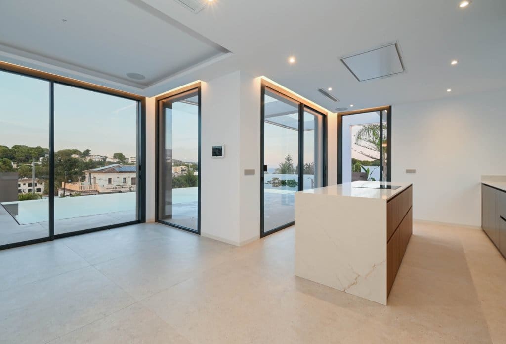 Chalet de 4 habitaciones en Benissa en venta con piscina - 3.195.000 € (Ref: 10044004)