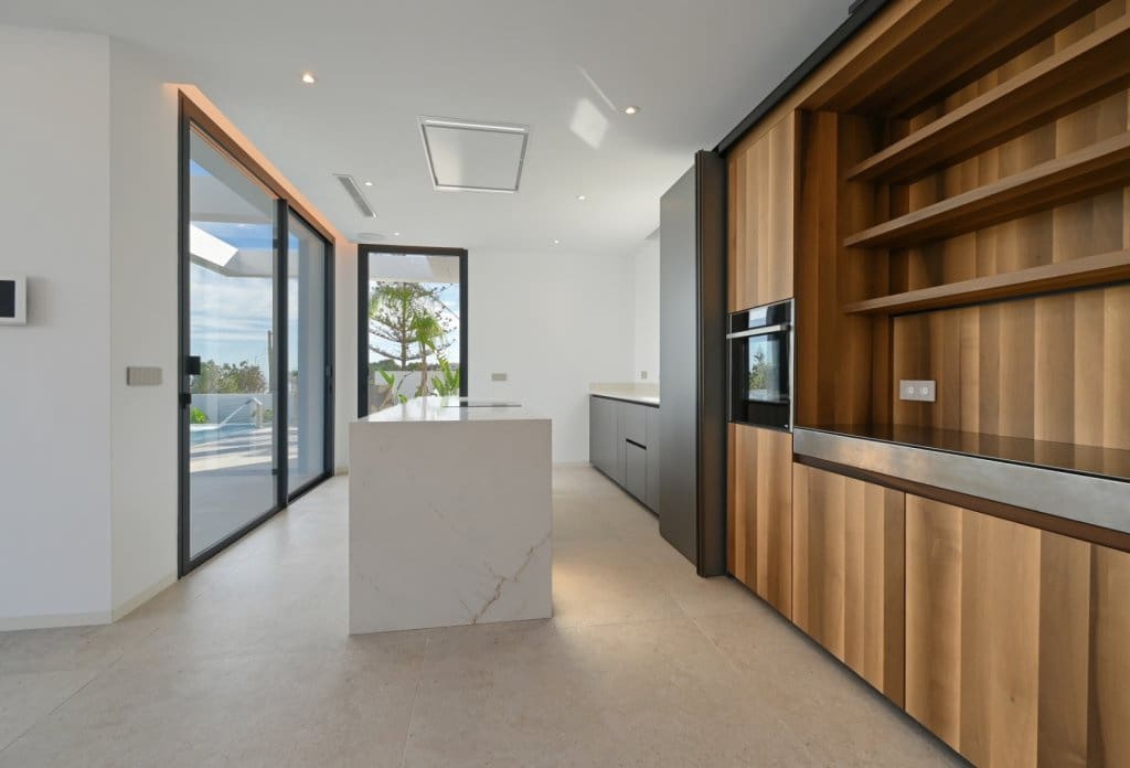 Chalet de 4 habitaciones en Benissa en venta con piscina - 3.195.000 € (Ref: 10044004)