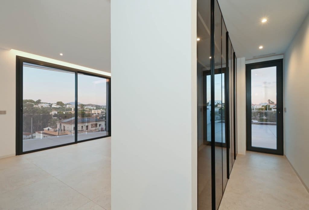 Chalet de 4 habitaciones en Benissa en venta con piscina - 3.195.000 € (Ref: 10044004)