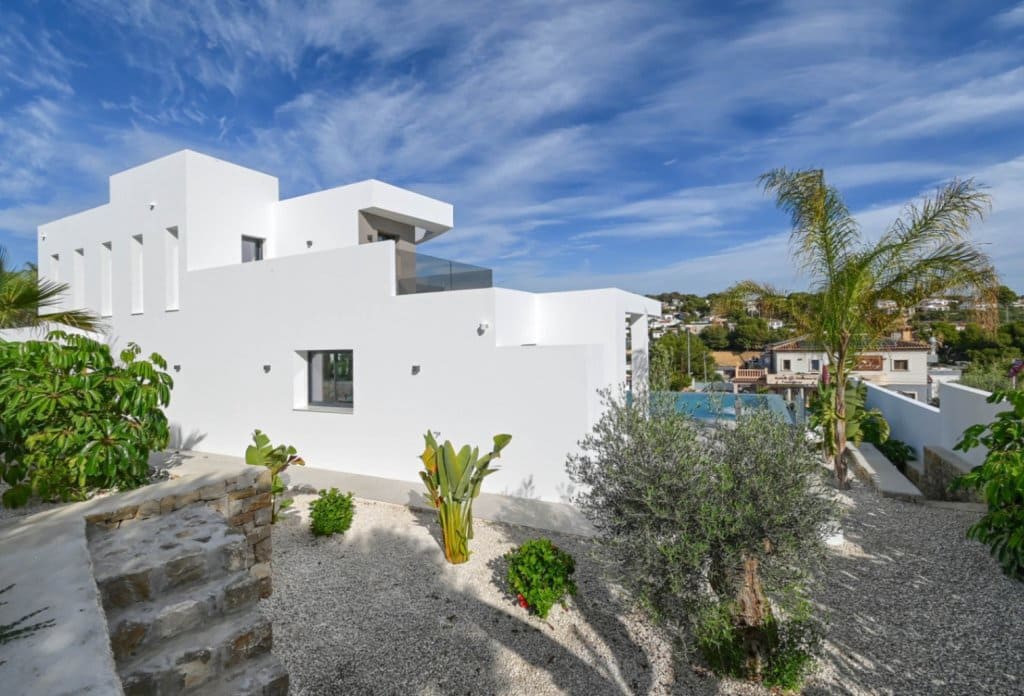 Chalet de 4 habitaciones en Benissa en venta con piscina - 3.195.000 € (Ref: 10044004)