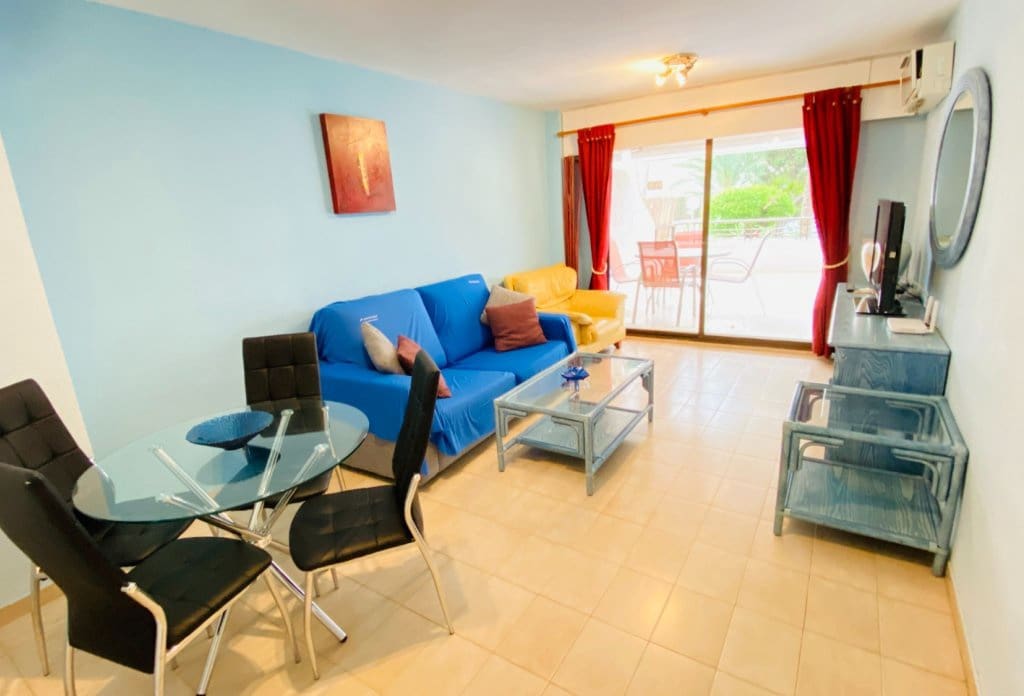 Apartamento de 2 habitaciones en Calpe / Calp en venta con piscina - 395.000 € (Ref: 10079045)