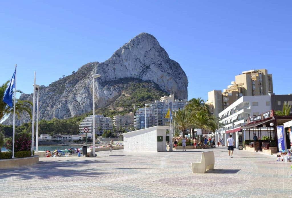 Apartamento de 2 habitaciones en Calpe / Calp en venta con piscina - 395.000 € (Ref: 10079045)