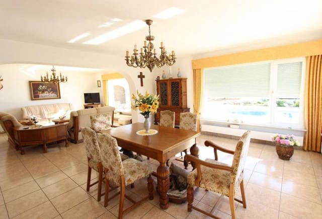 6 soveværelse Villa til salg i Altea med swimmingpool - € 1.100.000 (Ref: 10079047)