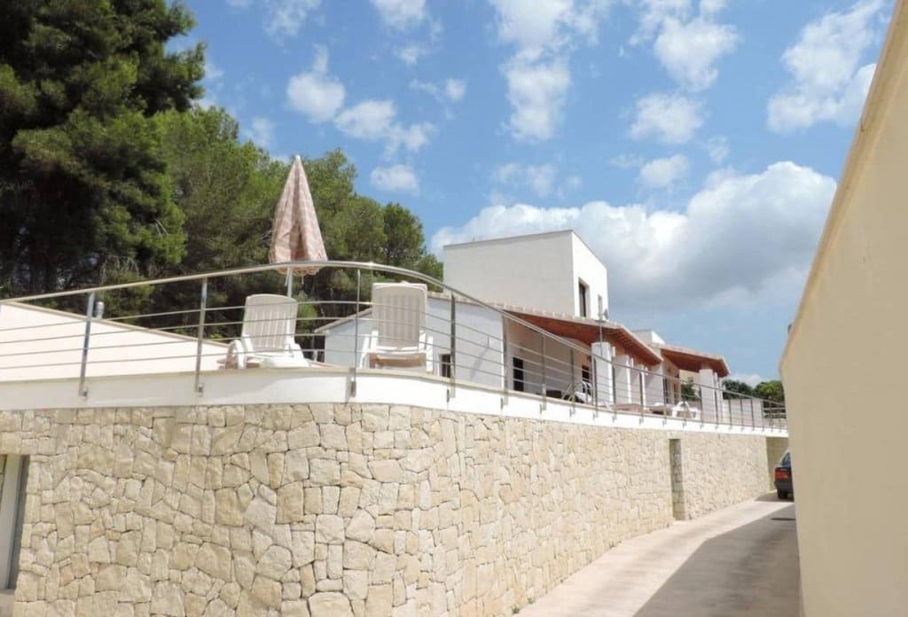 3 bedroom Villa for sale in Moraira with pool - € 2,500,000 (Ref: 10079048)
