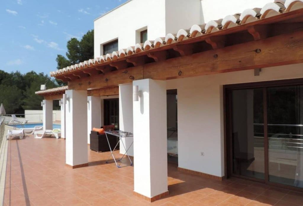 3 bedroom Villa for sale in Moraira with pool - € 2,500,000 (Ref: 10079048)