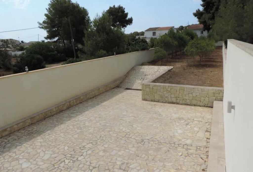 3 bedroom Villa for sale in Moraira with pool - € 2,500,000 (Ref: 10079048)