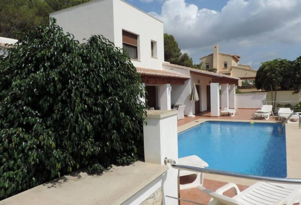 3 bedroom Villa for sale in Moraira with pool - € 2,500,000 (Ref: 10079048)