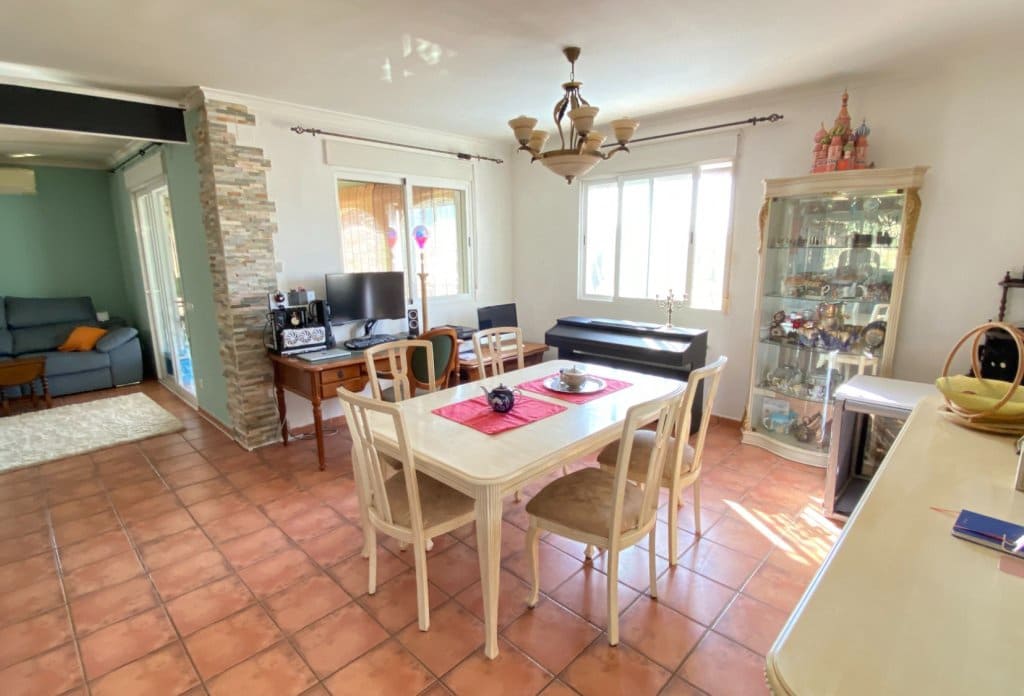 4 sypialnia Finka/Dom wiejski na sprzedaż w Jalon / Xalo z basenem - 795 000 € (Ref: 10079049)