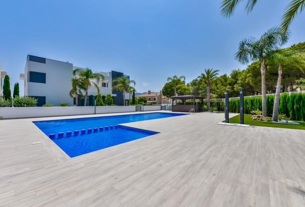 3 soveværelse Bungalow til salg i Calpe / Calp med swimmingpool - € 1.290.000 (Ref: 10079051)