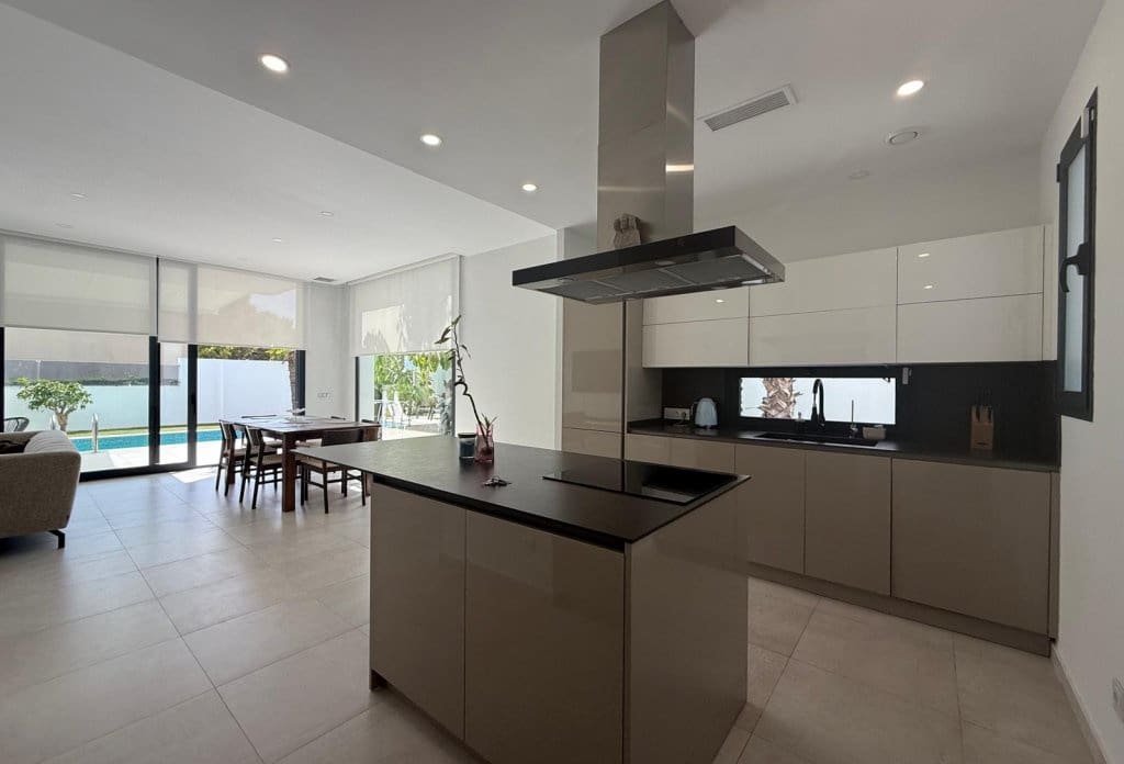 3 soveværelse Bungalow til salg i Calpe / Calp med swimmingpool - € 1.290.000 (Ref: 10079051)