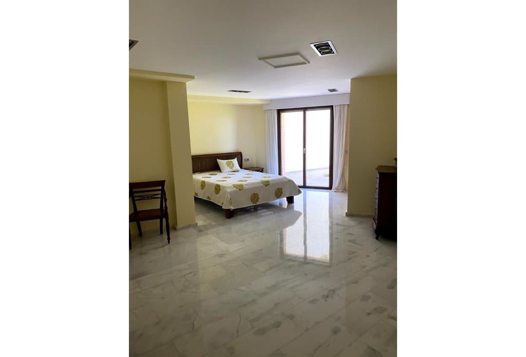 10 quarto Moradia para venda em Benimantell com piscina - 3 100 000 € (Ref: 10079818)