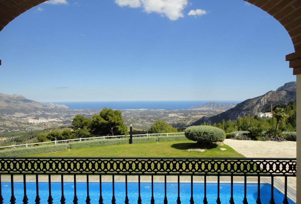 10 quarto Moradia para venda em Benimantell com piscina - 3 100 000 € (Ref: 10079818)