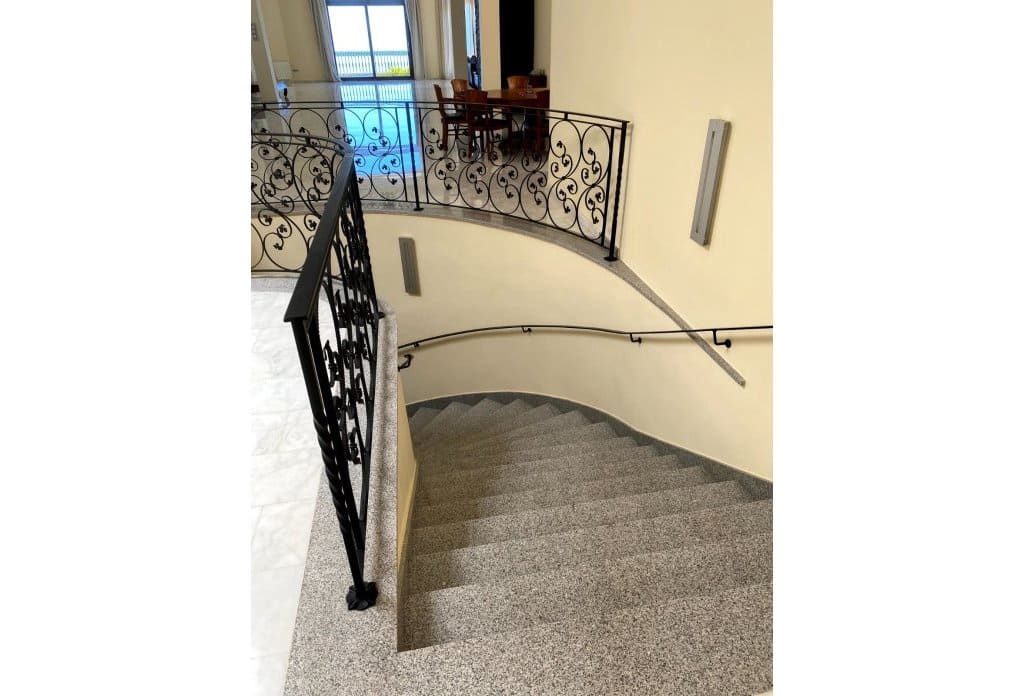 10 quarto Moradia para venda em Benimantell com piscina - 3 100 000 € (Ref: 10079818)