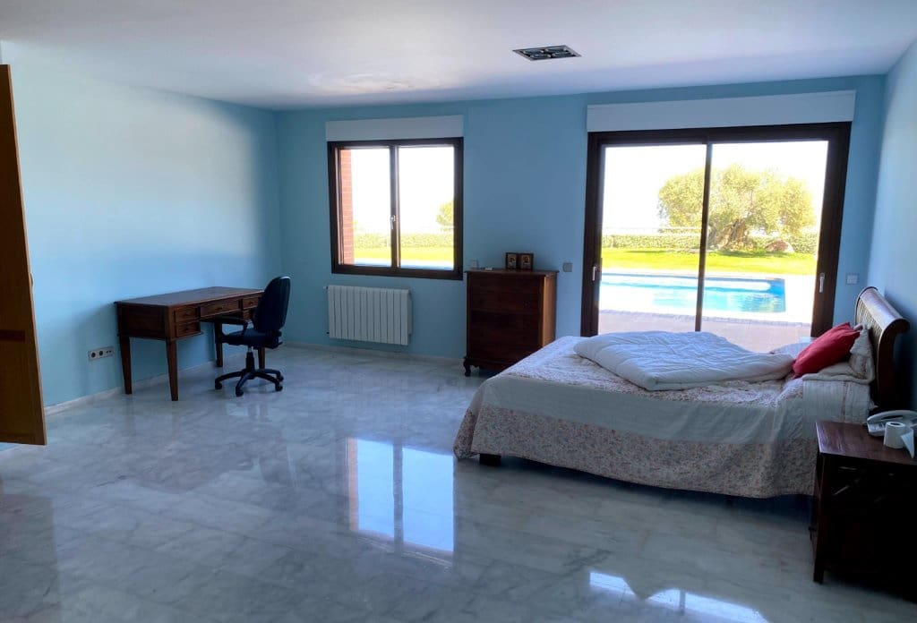 10 quarto Moradia para venda em Benimantell com piscina - 3 100 000 € (Ref: 10079818)