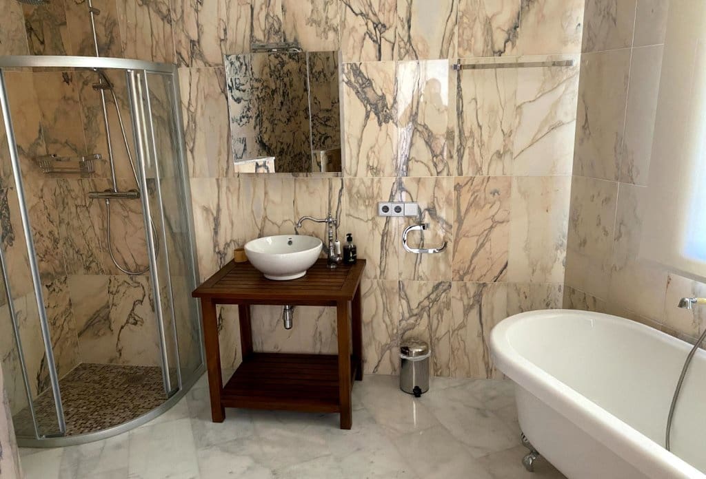10 quarto Moradia para venda em Benimantell com piscina - 3 100 000 € (Ref: 10079818)