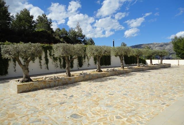 10 bedroom Villa for sale in Benimantell with pool - € 3,100,000 (Ref: 10079818)