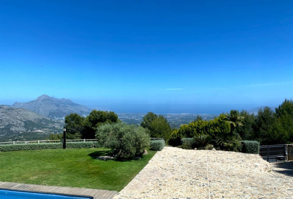10 quarto Moradia para venda em Benimantell com piscina - 3 100 000 € (Ref: 10079818)