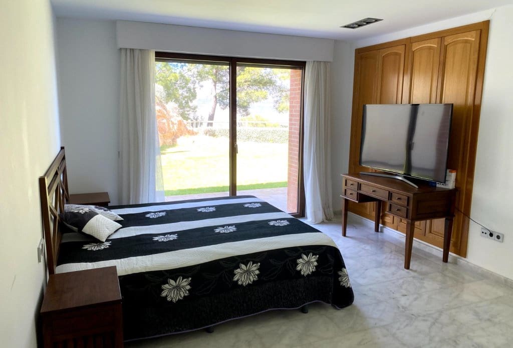 10 quarto Moradia para venda em Benimantell com piscina - 3 100 000 € (Ref: 10079818)