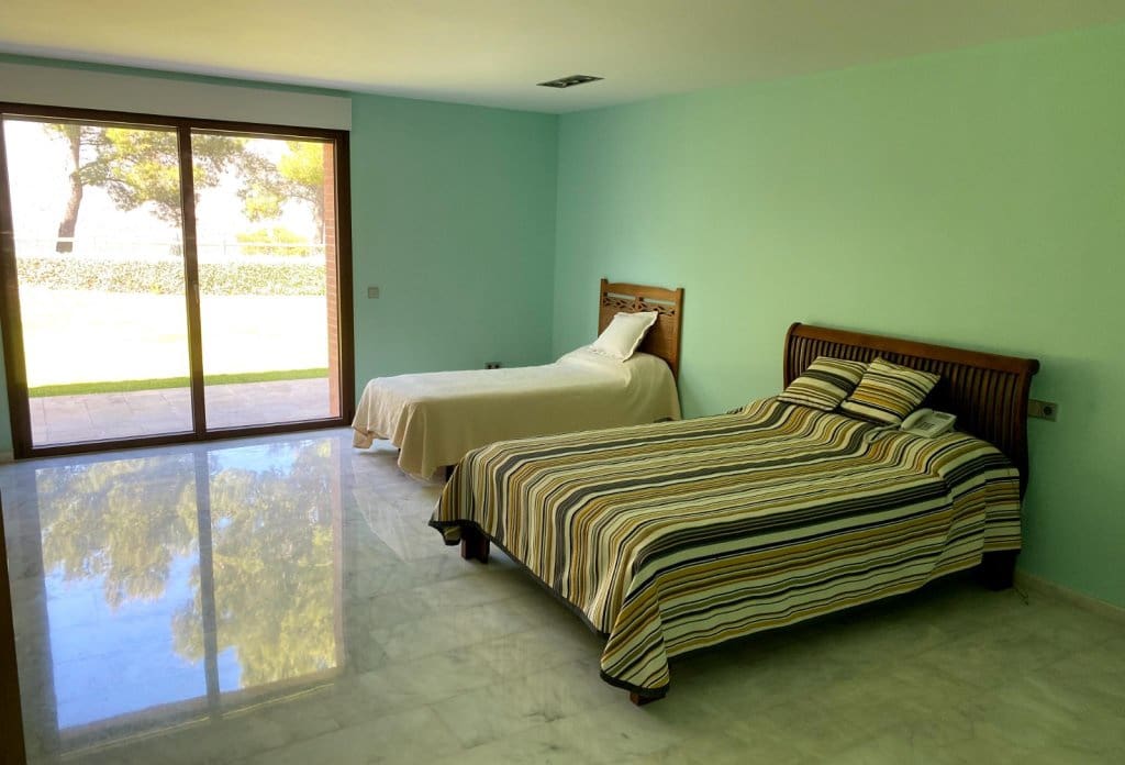 10 quarto Moradia para venda em Benimantell com piscina - 3 100 000 € (Ref: 10079818)